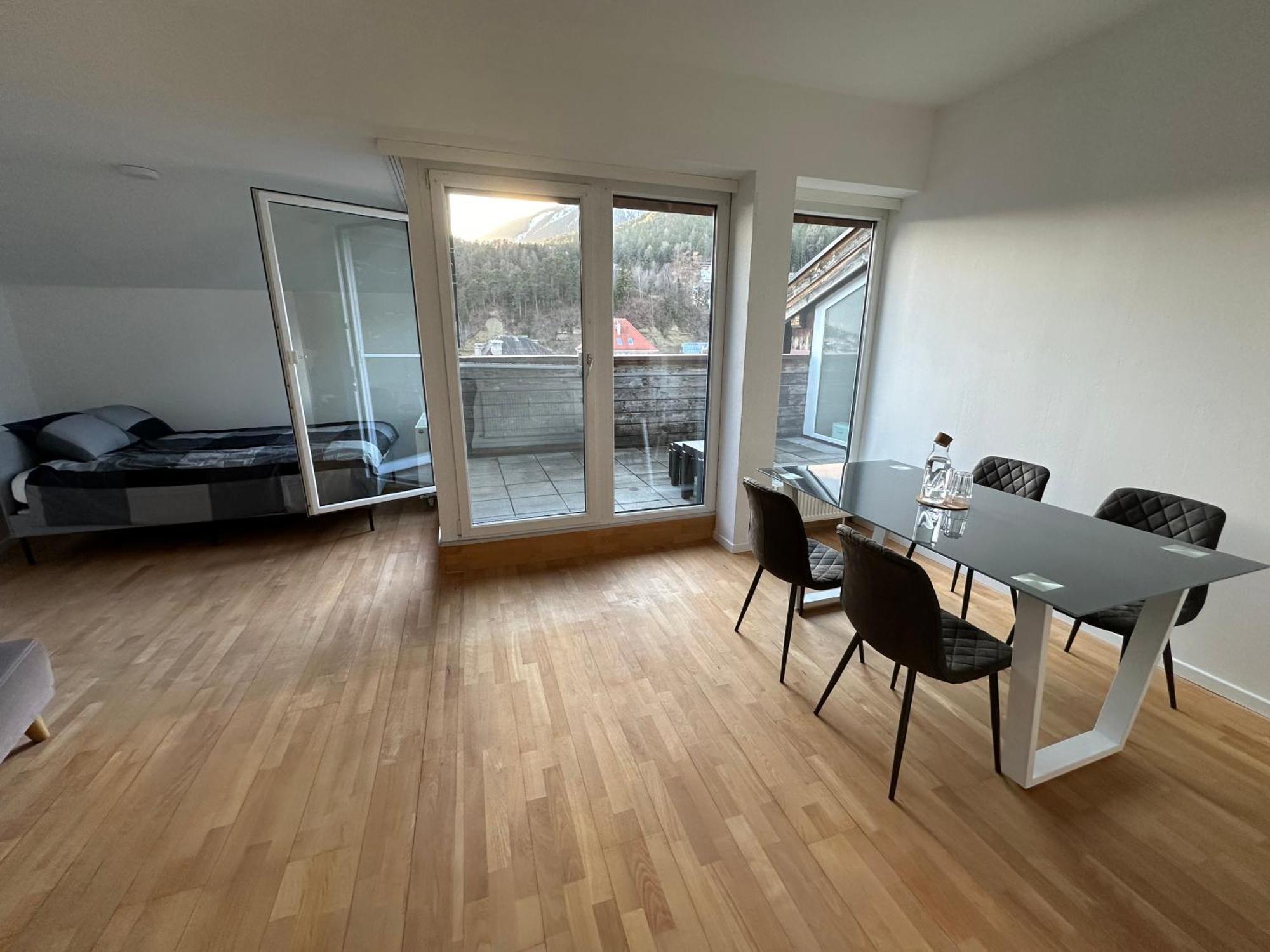 Geraeumiges Sonniges Apartment Mit Bergblick Імст Екстер'єр фото